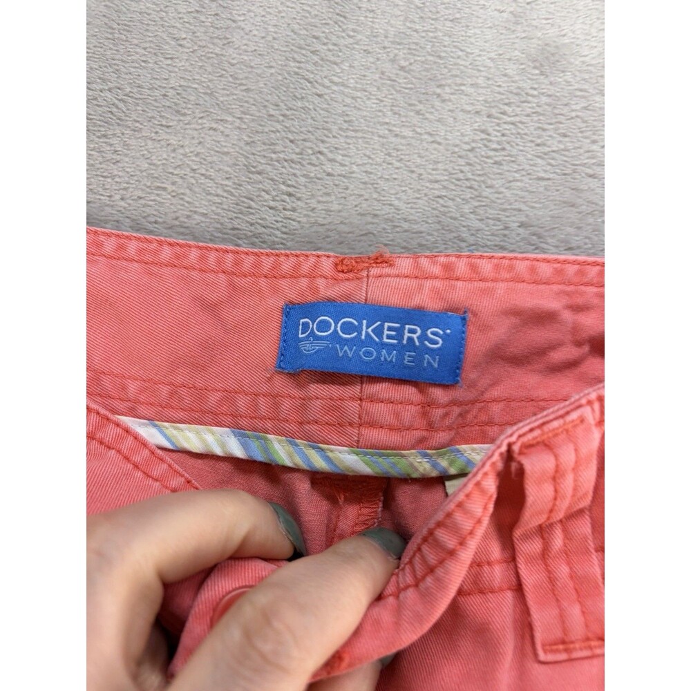 Dockers Nouveau Fit Womens 12 Capris Dark Peach Cotton Blend Chino Stretch - Picture 3 of 9